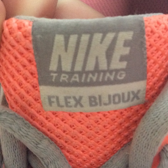 Nike Tennis Shoes Flex Bijoux - Picture 2 of 4